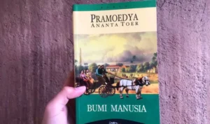 Resensi Novel Bumi Manusia Karya Besar yang Menggambarkan Pergulatan Identitas dan Kolonialisme Resensi Novel Bumi Manusia Karya Besar yang Menggambarkan Pergulatan Identitas dan Kolonialisme