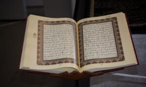 Sejarah Al Quran dalam Islam, Perjalanan Wahyu yang Mengubah Peradaban